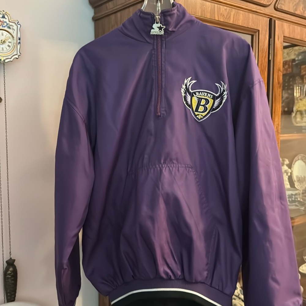 Rare VTG collection sport jacket  good condition Size medium Color purple.